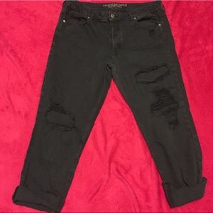 AMERICAN EAGLE boyfriend distressed jeans